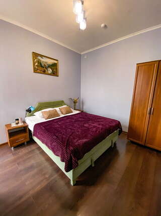 Гостиница Кинг Алушта Четырехместный номер «Комфорт»-2